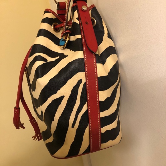 Dooney & Bourke zebra off white red black bucket - Picture 6 of 9
